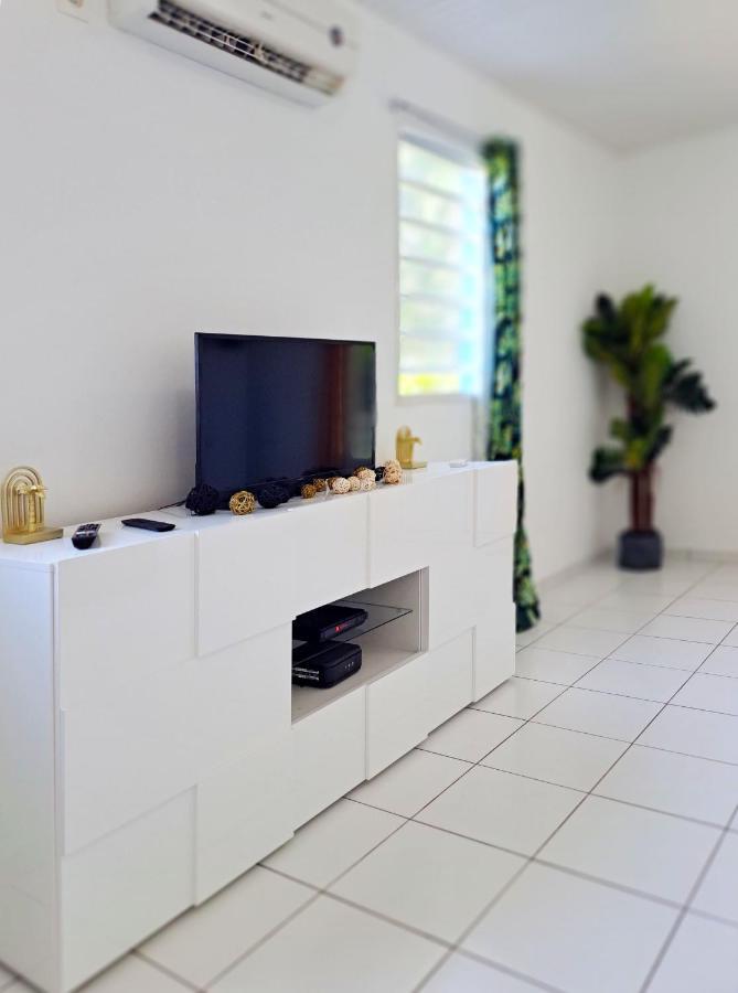 Ferienwohnung Grand Studio Meuble De 35M² Fort-de-France Exterior foto
